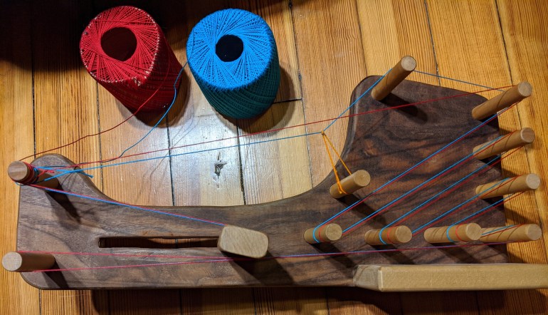 Warped loom with and without Heddle (2)